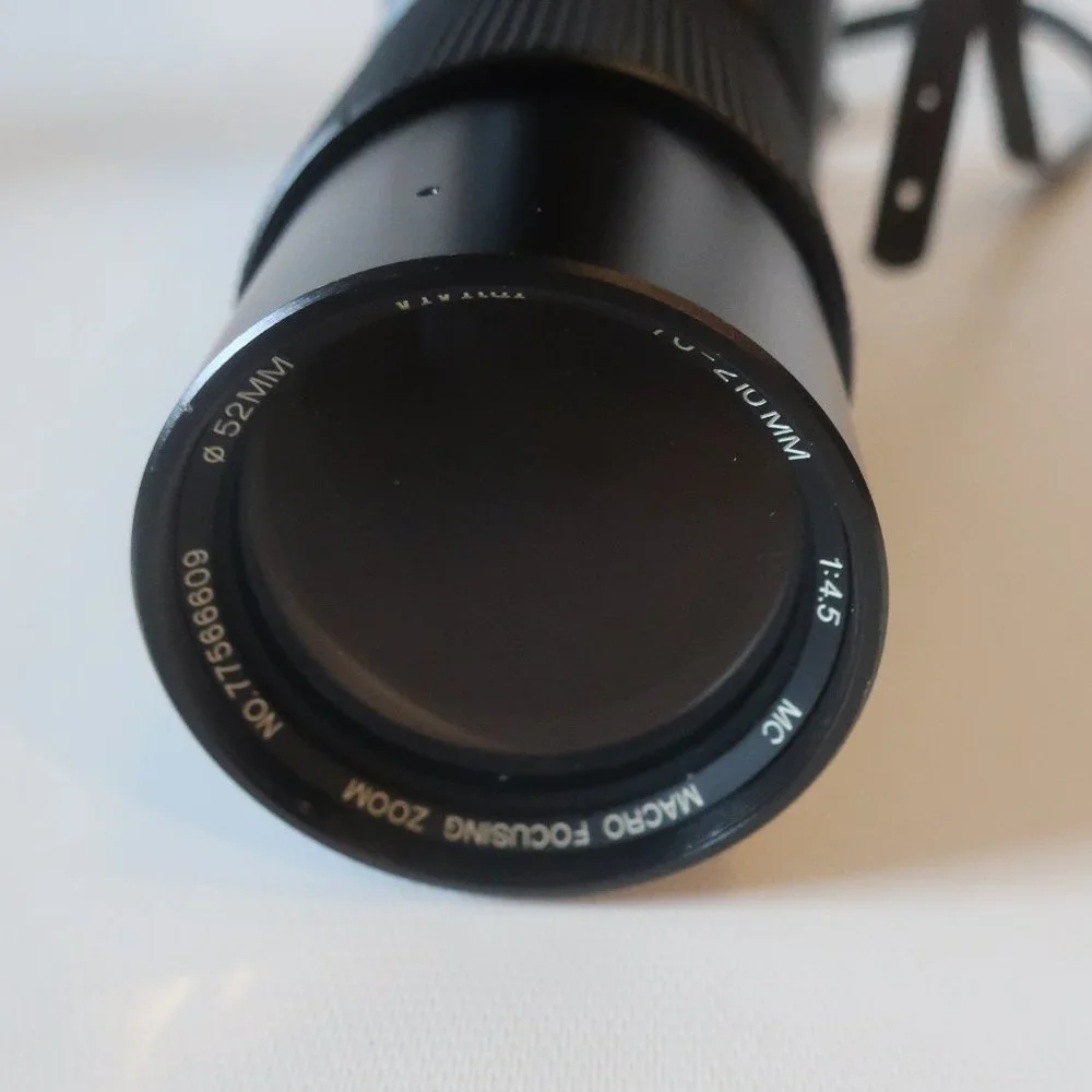 Womens Vivitar Black 52MM 70-210MM 145 Macro Focusing Zoom Lense W/ Case *
